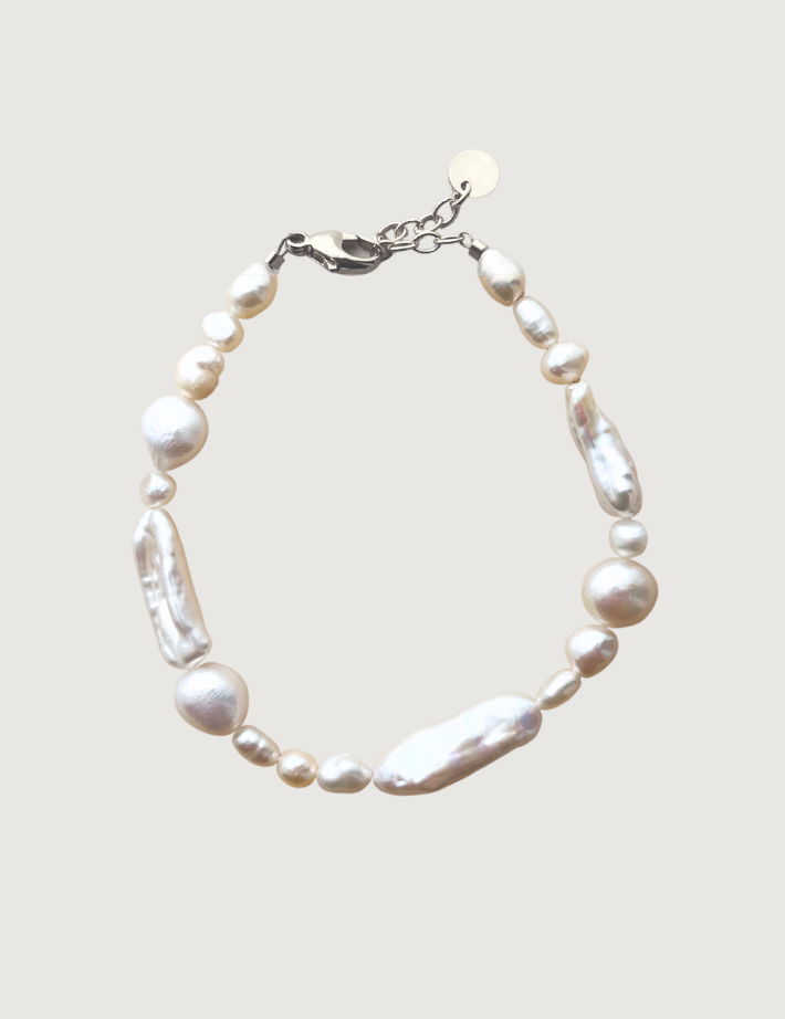 Adeia Pearl Bracelet