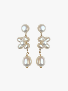 Agathe Pearl earrings