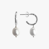 Classic pearl earrings